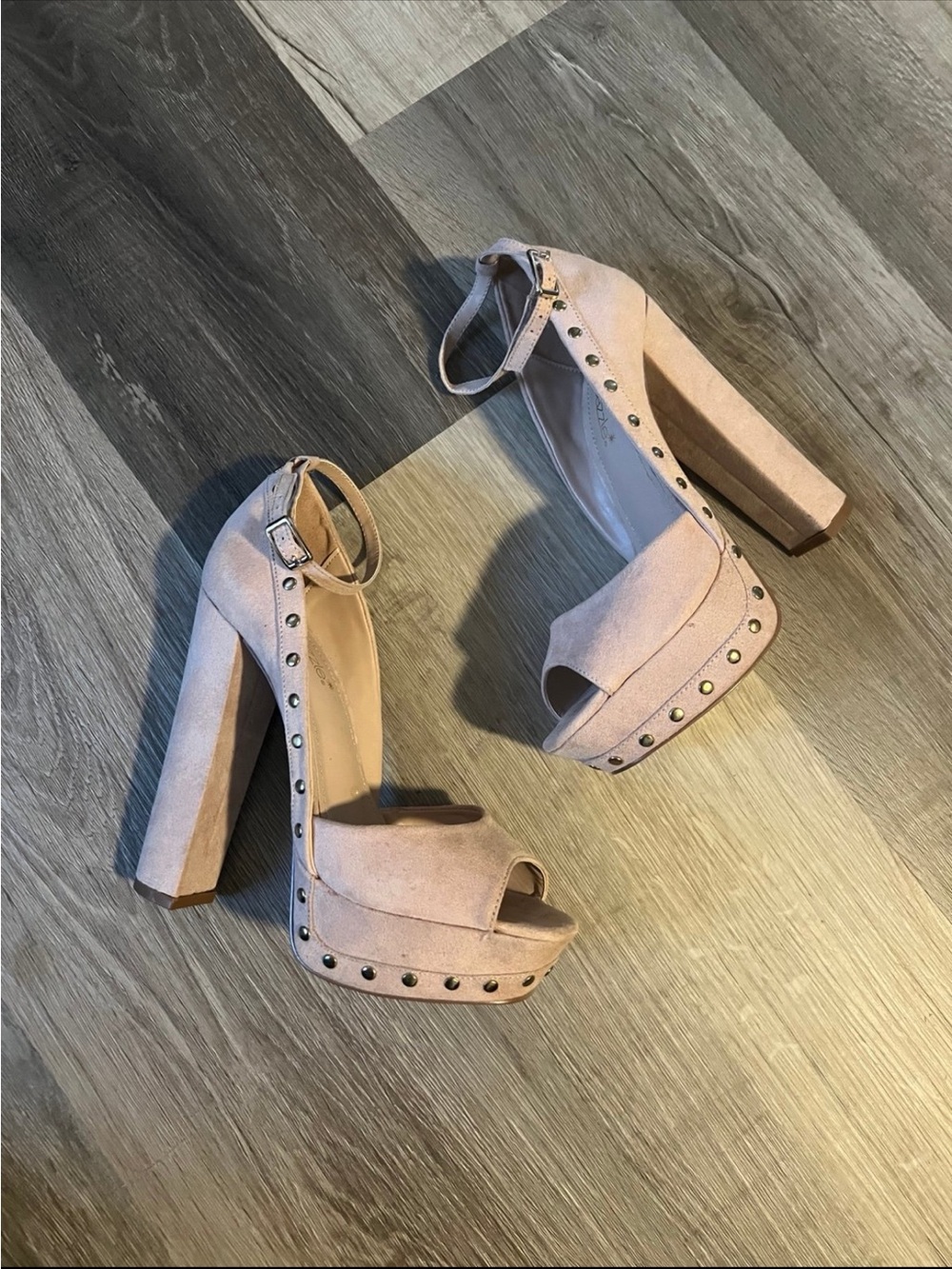 Shoe Dazzle Blush Pink Suede Platform Peep-Toe Block Heels with Studs